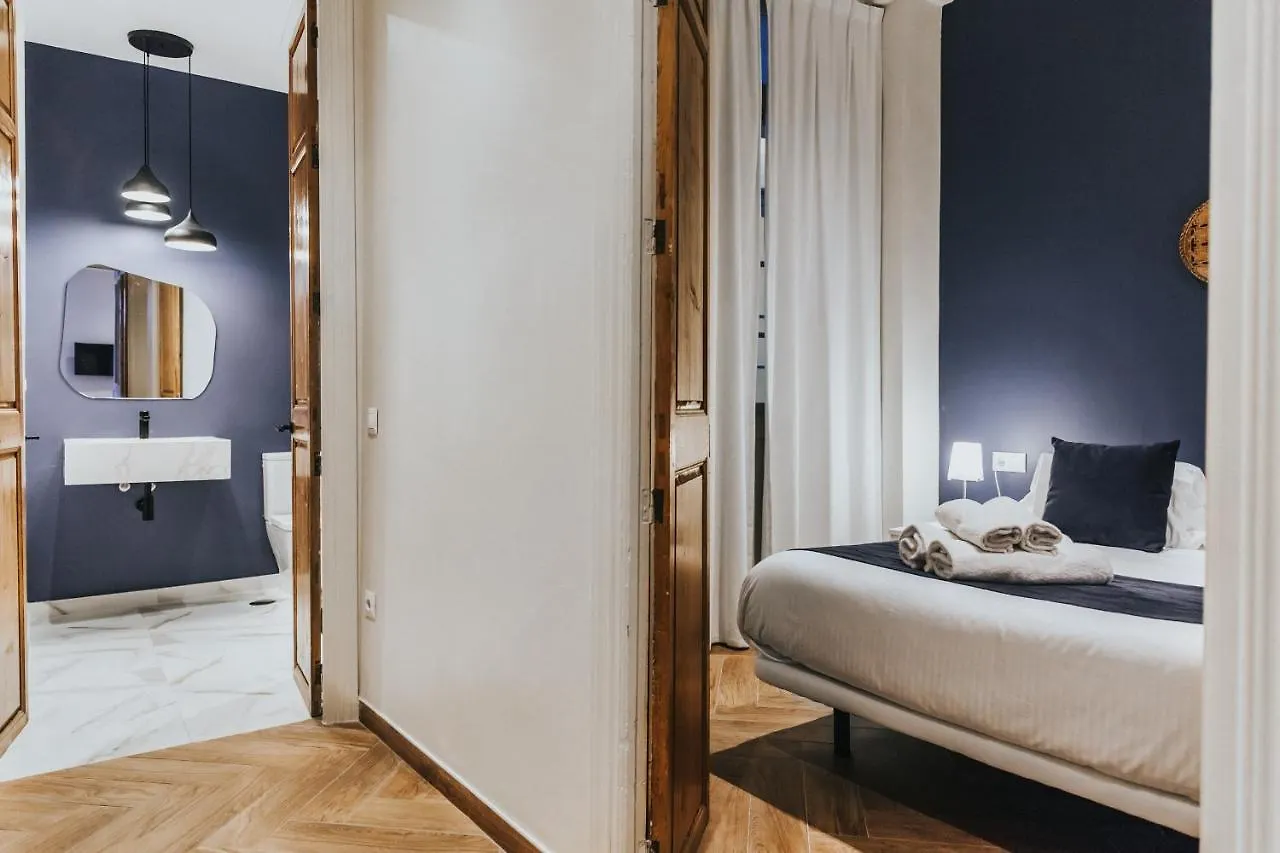 Holidays2Malaga Beatas 3 Bedroom & French Balcony
