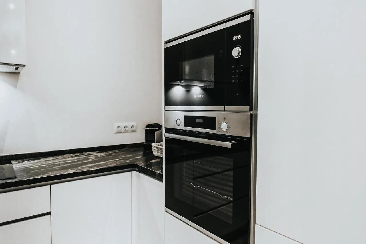 Holidays2Malaga Beatas 3 Bedroom & French Balcony Spain