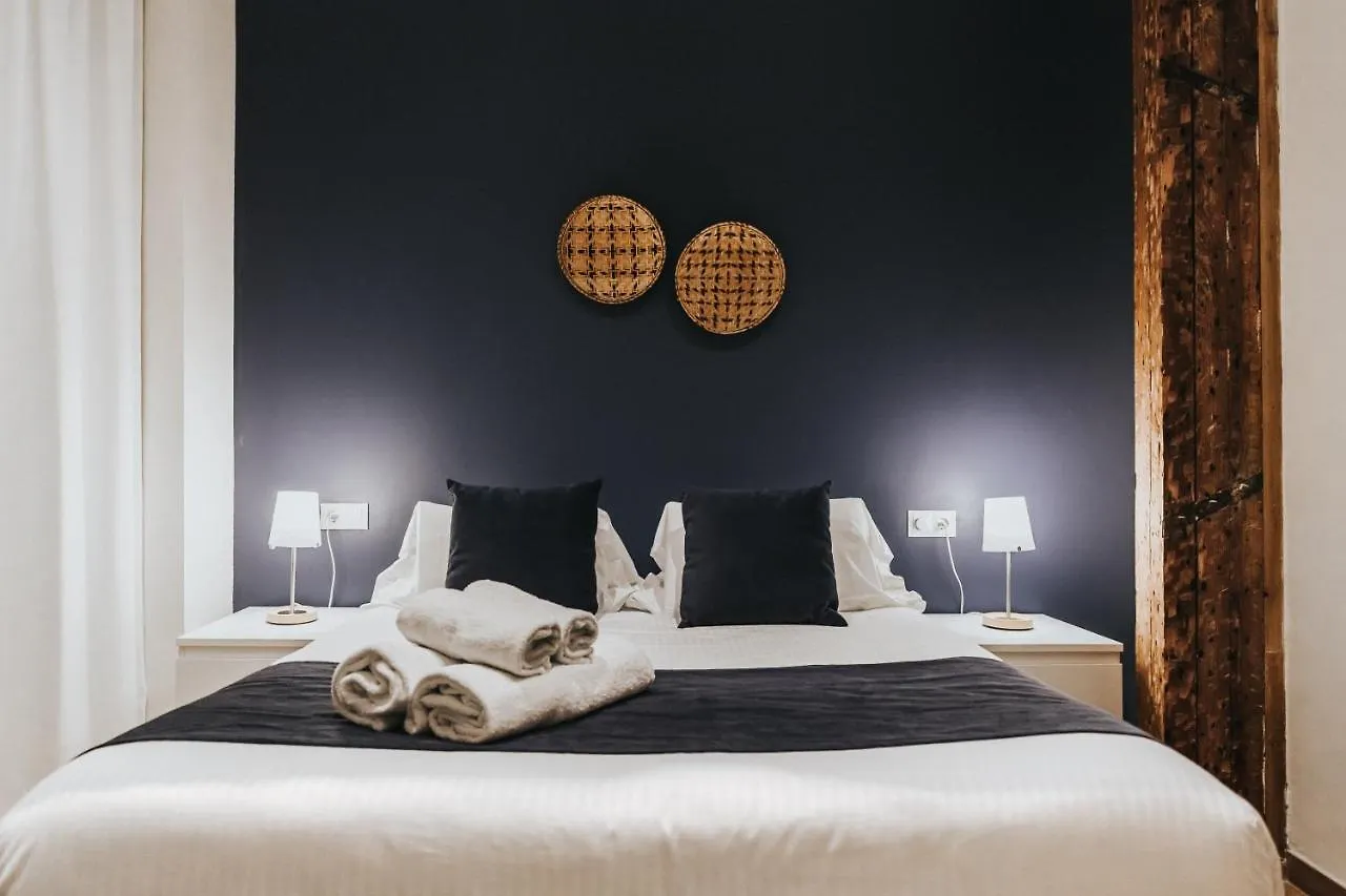 Holidays2Malaga Beatas 3 Bedroom & French Balcony