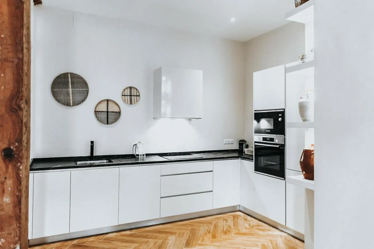 Holidays2Malaga Beatas 3 Bedroom & French Balcony 0*, Malaga