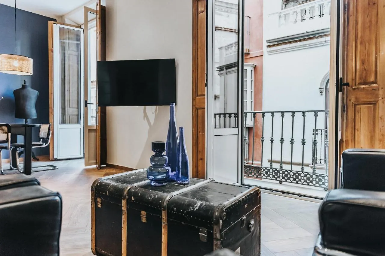 Holidays2Malaga Beatas 3 Bedroom & French Balcony شقة مالقة