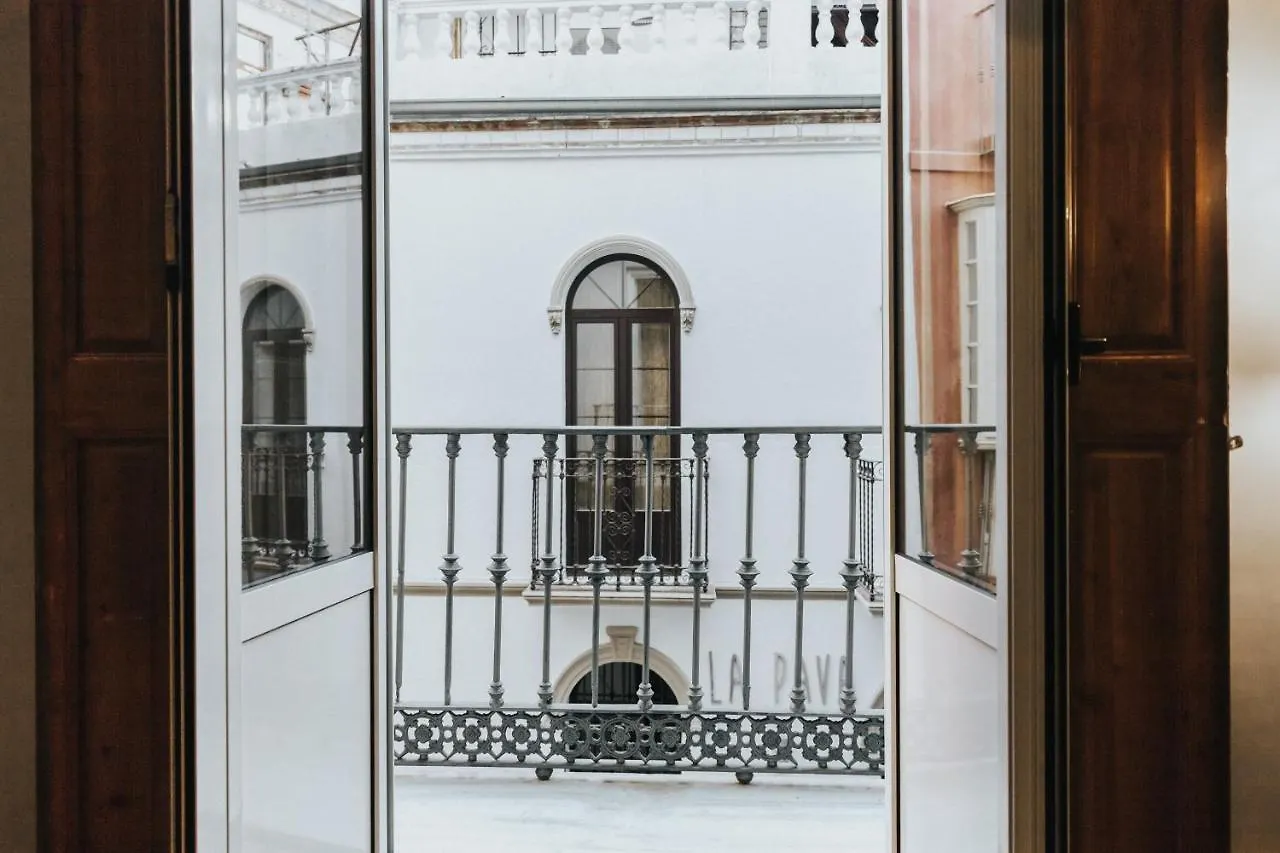 Holidays2Malaga Beatas 3 Bedroom & French Balcony 0*, مالقة